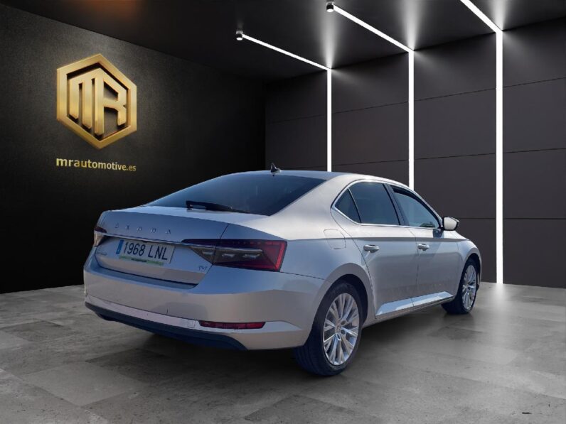 
 Skoda SuperB Style 1.4 TSI iV P-HEV 160kW DSG 2021 full									