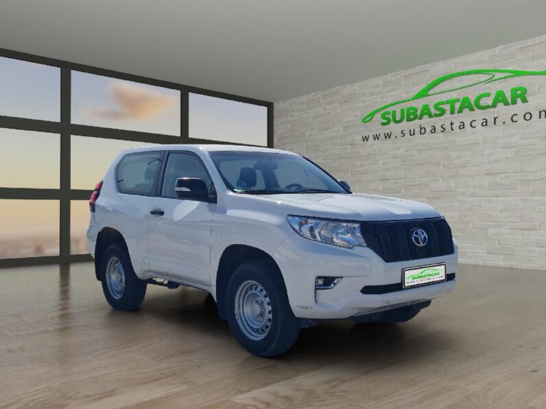 
 Toyota Land Cruiser 2.8 D-4D GX 130kW 2021 full									