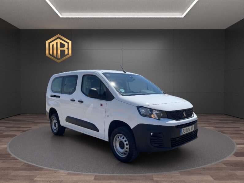 
 Peugeot Partner 4×4 doble cabina Long BlueHDi 96kw 2021 full									