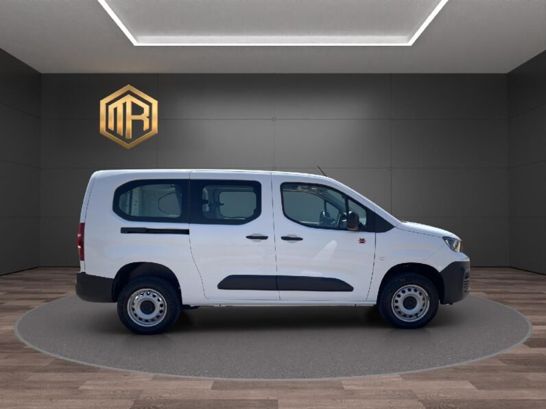 
 Peugeot Partner 4×4 doble cabina Long BlueHDi 96kw 2021 full									