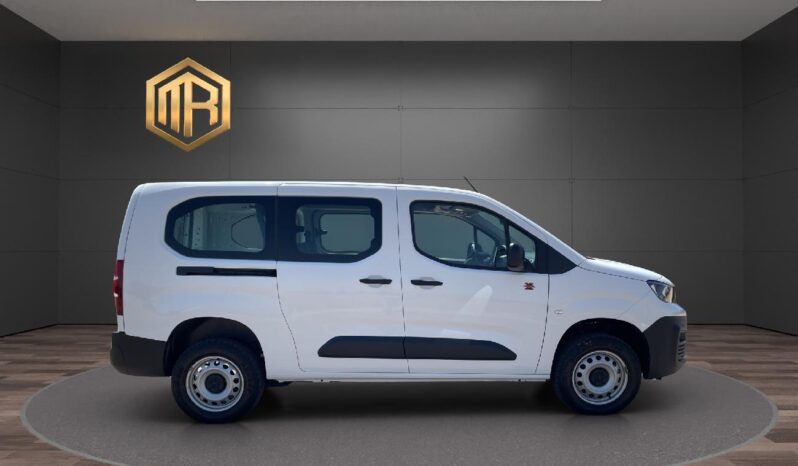 
 Peugeot Partner 4×4 doble cabina Long BlueHDi 96kw 2021 full									