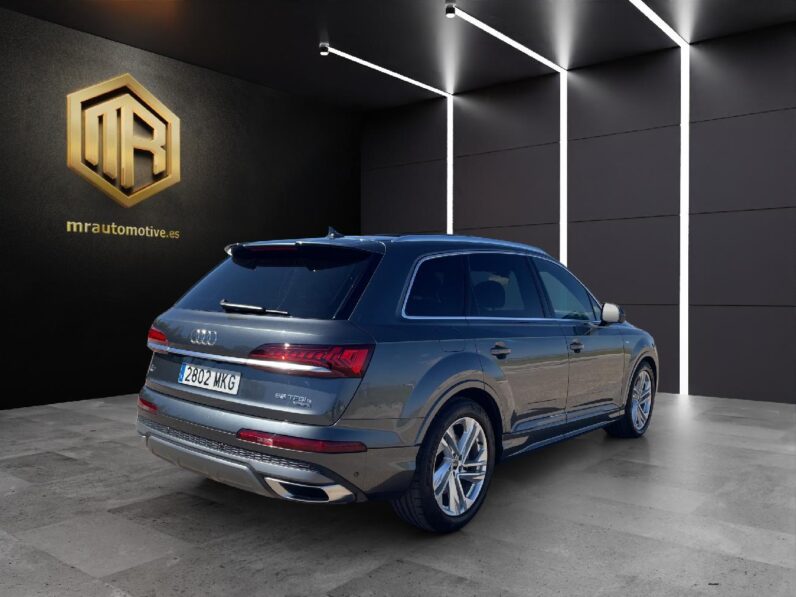 
 Audi Q7 S line plus 55 TFSIe 280kW quattro tip 2023 full									