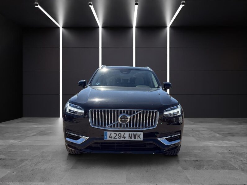 
 Volvo XC90 2.0 T8 AWD Core Recharge Auto 2024 full									