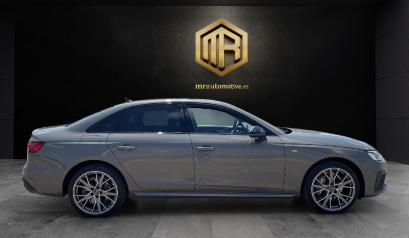 
 Audi A4 Black line 40 TDI 150kW quattro S tronic 2023 full									
