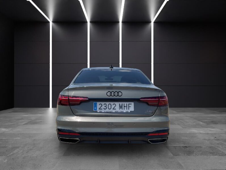 
 Audi A4 Black line 40 TDI 150kW quattro S tronic 2023 full									