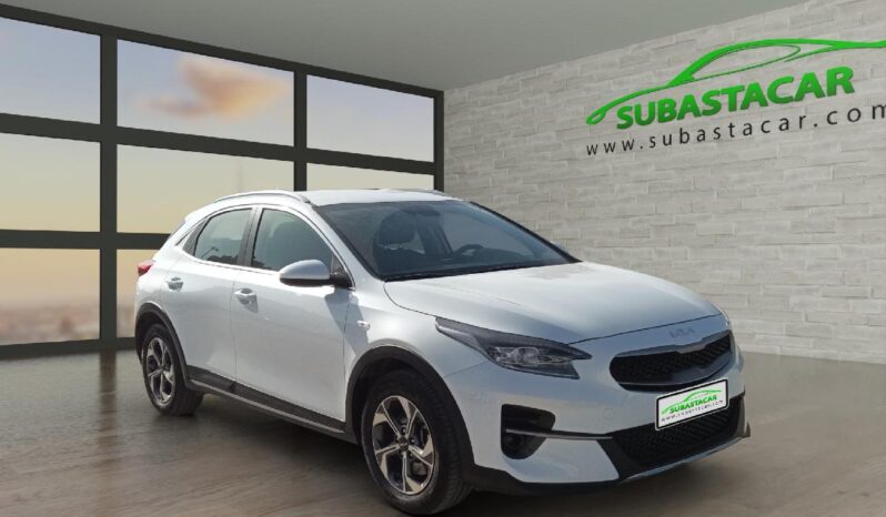 
 KIA Xceed 1.0 T-GDi Drive 88kW (120CV) 2022 full									