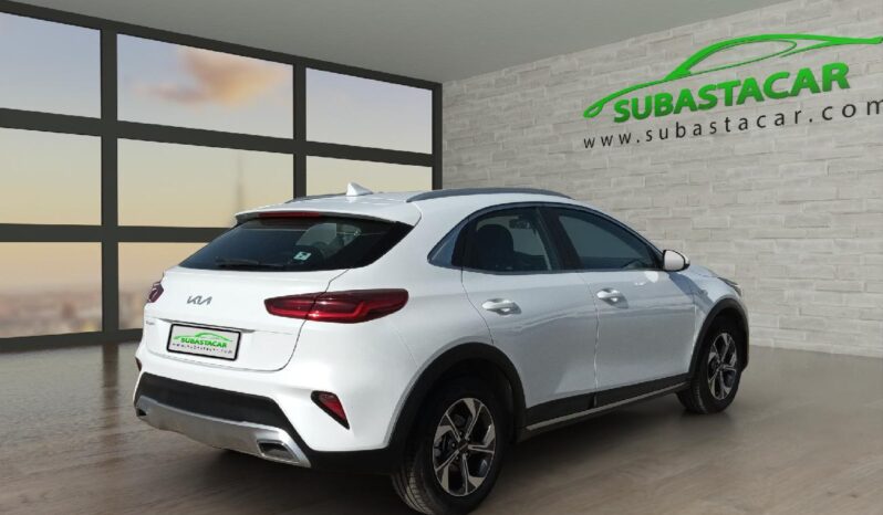 
 KIA Xceed 1.0 T-GDi Drive 88kW (120CV) 2022 full									