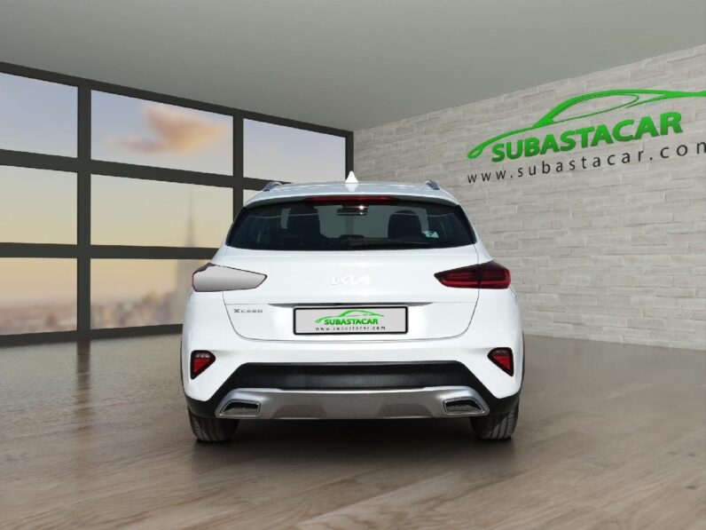 
 KIA Xceed 1.0 T-GDi Drive 88kW (120CV) 2022 full									
