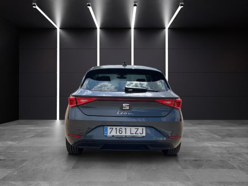 
 Seat Leon 1.5 TSI 96kW S&S Style Go 2022 full									