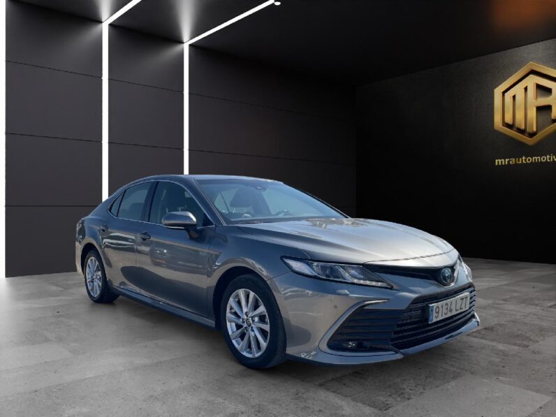 
 Toyota Camry  2.5 220H Advance sedán 160kW 2022 full									