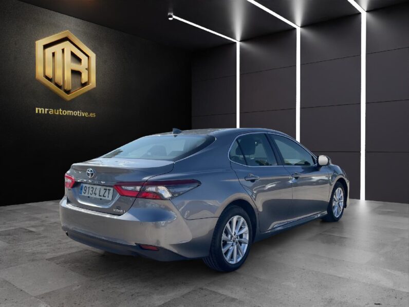 
 Toyota Camry  2.5 220H Advance sedán 160kW 2022 full									