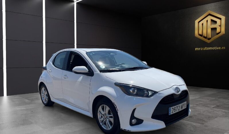 
 Toyota Yaris 1.5 120H Business Plus 2024 full									