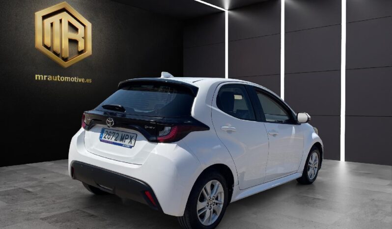 
 Toyota Yaris 1.5 120H Business Plus 2024 full									
