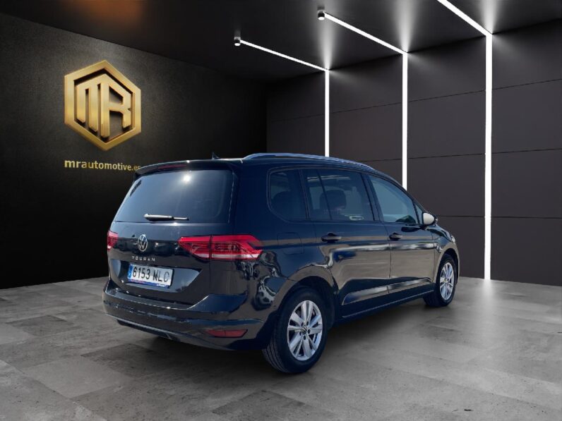 
 Volkswagen Touran Advance 2.0 TDI 90kW (122CV) 2023 full									
