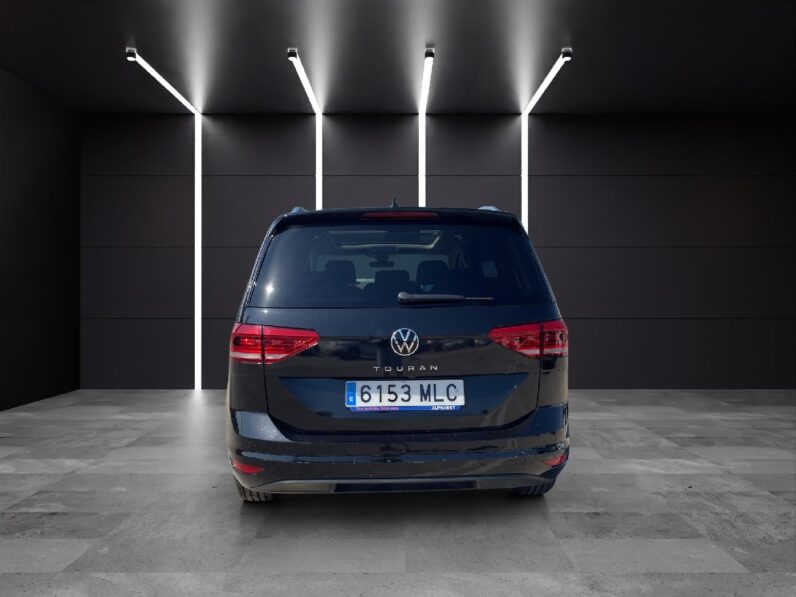 
 Volkswagen Touran Advance 2.0 TDI 90kW (122CV) 2023 full									