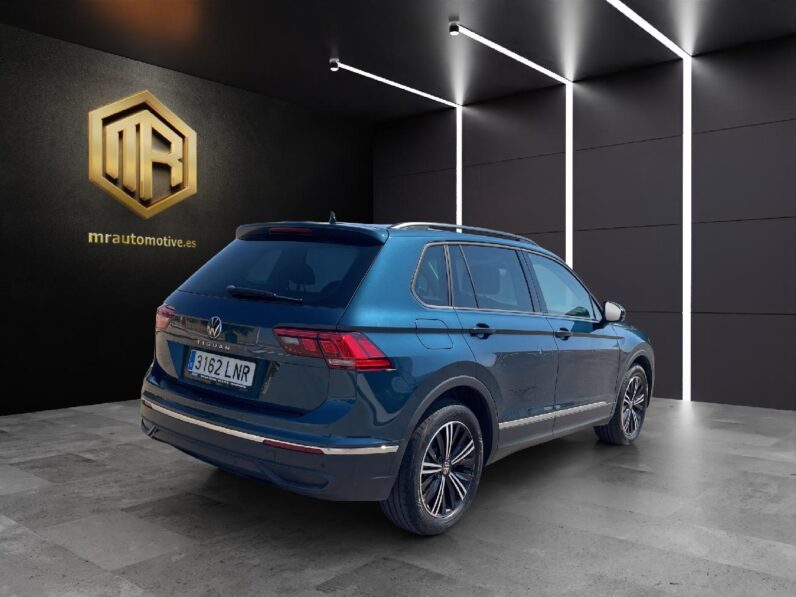 
 Volkswagen Tiguan Life 2.0 TDI 110kW (150CV) DSG 2021 full									