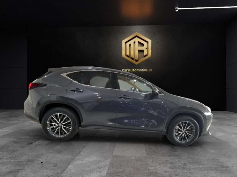 
 Lexus NX 450h+ Executive 4WD 2022 full									