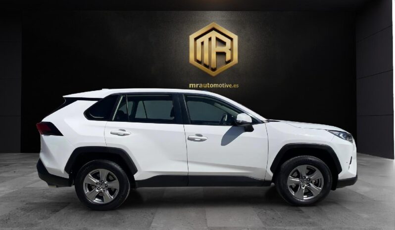 
 Toyota RAV4 2.5l 220H Business 2022 full									