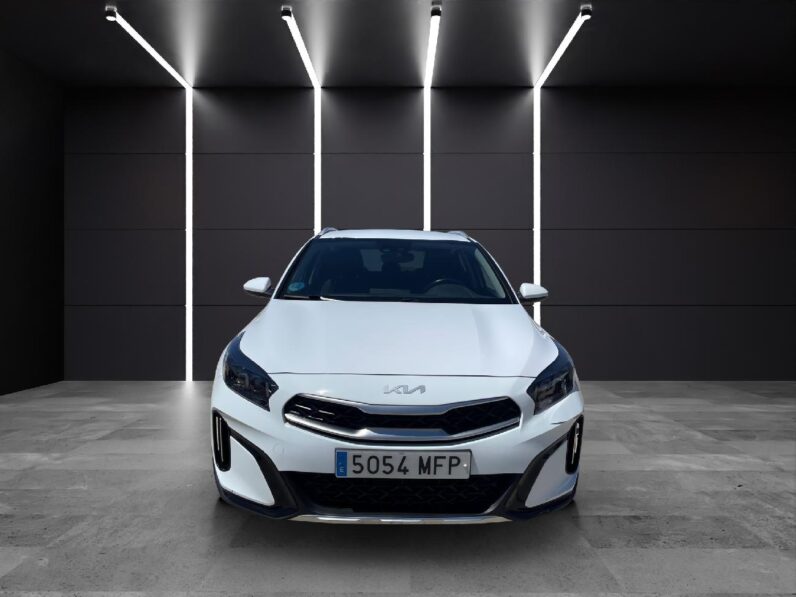 
 KIA Xceed 1.5 MHEV iMT Drive 118kW (160CV) 2023 full									