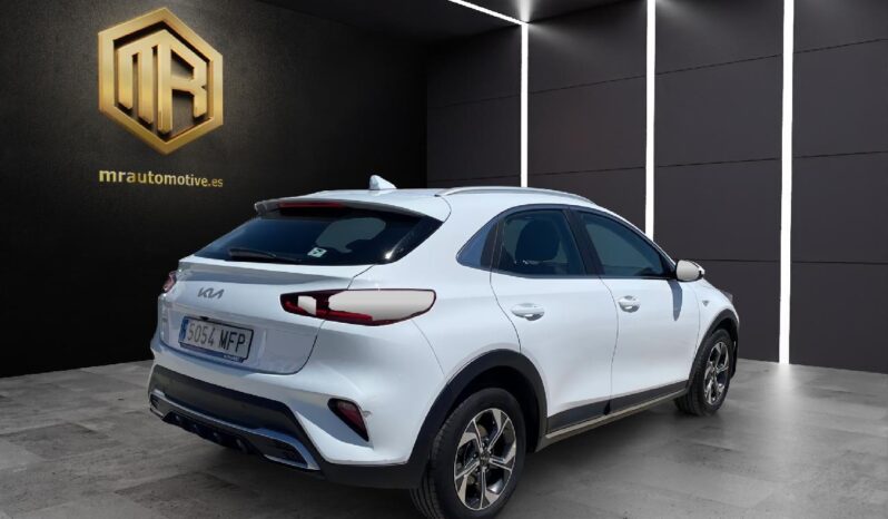 
 KIA Xceed 1.5 MHEV iMT Drive 118kW (160CV) 2023 full									