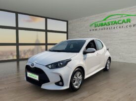 Toyota Yaris 1.5 120H Business Plus 2022