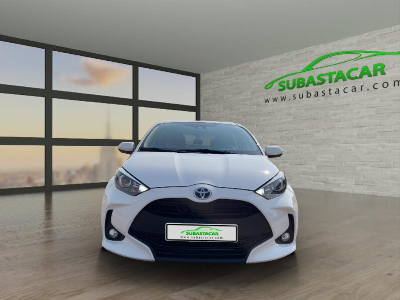 
 Toyota Yaris 1.5 120H Business Plus 2022 full									
