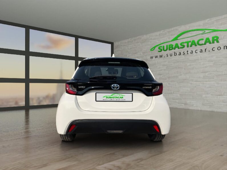 
 Toyota Yaris 1.5 120H Business Plus 2022 full									