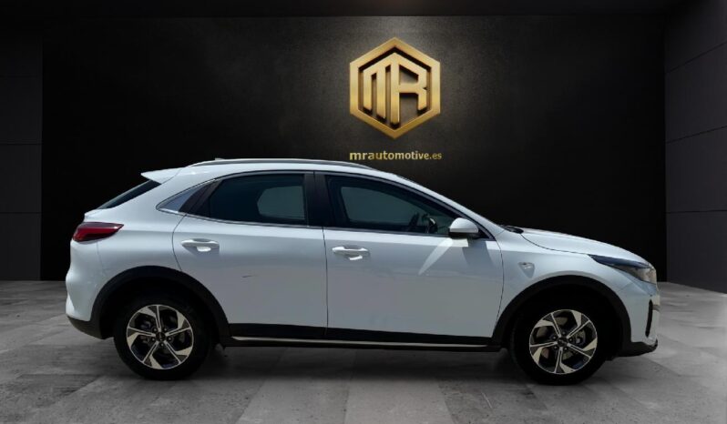 
 KIA Xceed 1.5 MHEV iMT Drive 118kW (160CV) 2023 full									