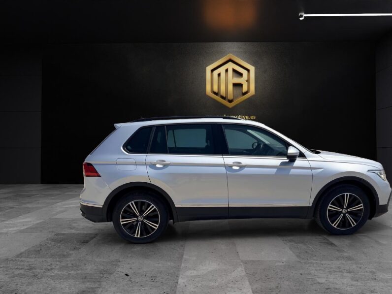 
 Volkswagen Tiguan Life 2.0 TDI 110kW (150CV) DSG 2022 full									