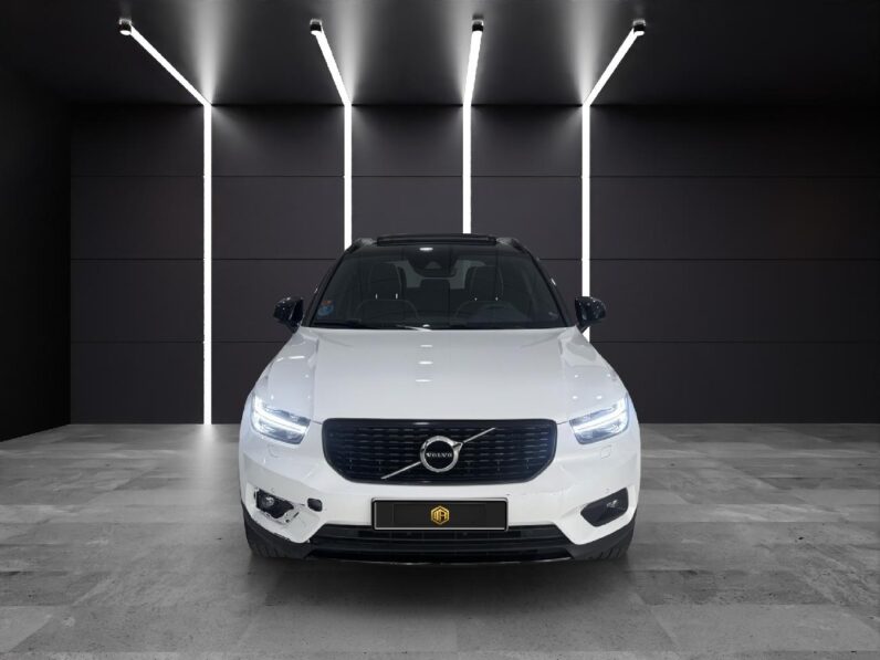 
 Volvo XC40 2.0 B3 G R-Design Auto 2021 full									