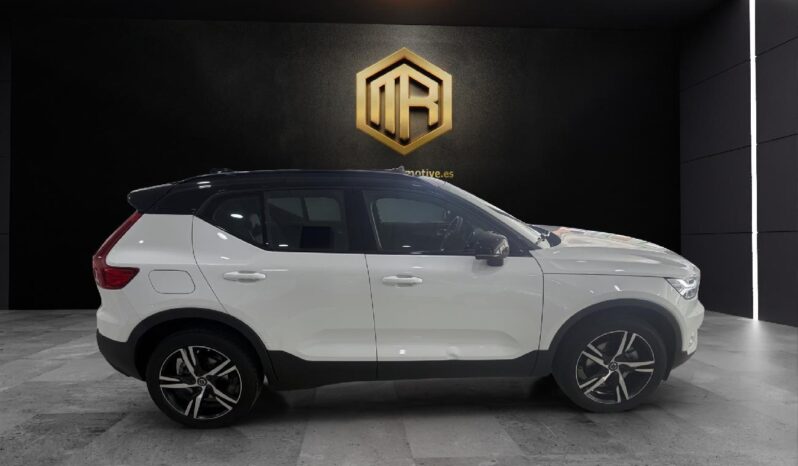 
 Volvo XC40 2.0 B3 G R-Design Auto 2021 full									