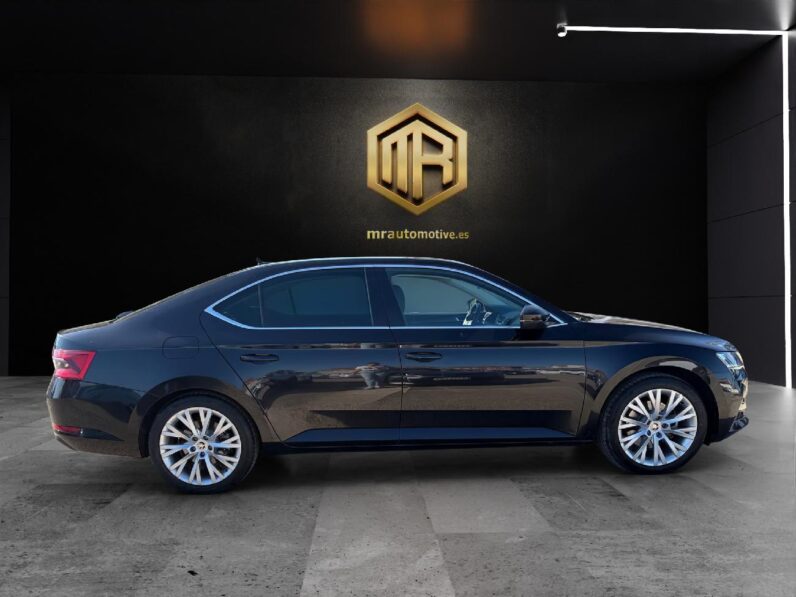 
 Skoda SuperB Style 1.4 TSI iV P-HEV 160kW DSG 2021 full									