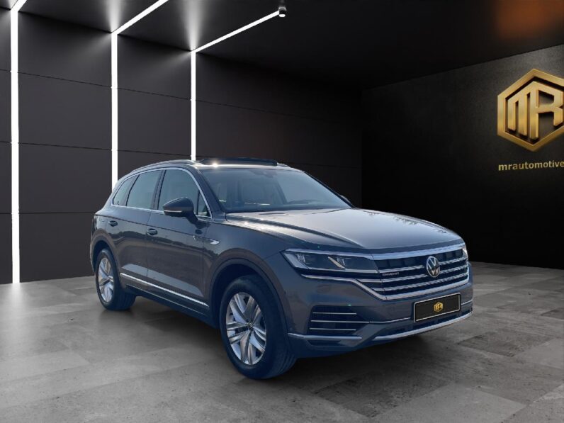 
 Volkswagen Touareg eHybrid Eleg 3.0 V6 TSI 280kW Tip 4M 2023 full									