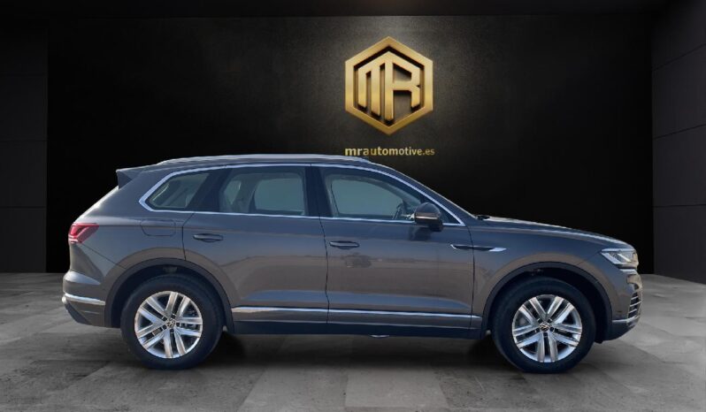 
 Volkswagen Touareg eHybrid Eleg 3.0 V6 TSI 280kW Tip 4M 2023 full									
