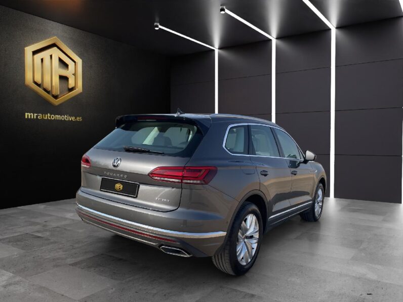 
 Volkswagen Touareg eHybrid Eleg 3.0 V6 TSI 280kW Tip 4M 2023 full									