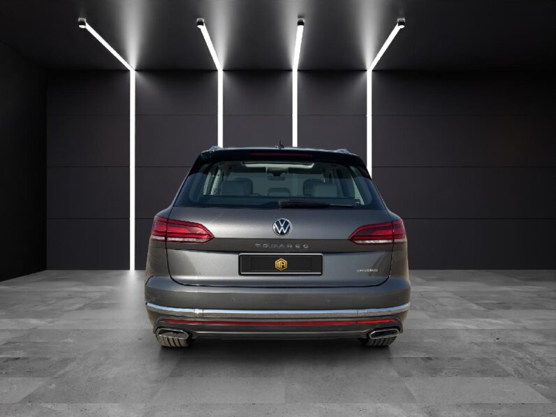 
 Volkswagen Touareg eHybrid Eleg 3.0 V6 TSI 280kW Tip 4M 2023 full									