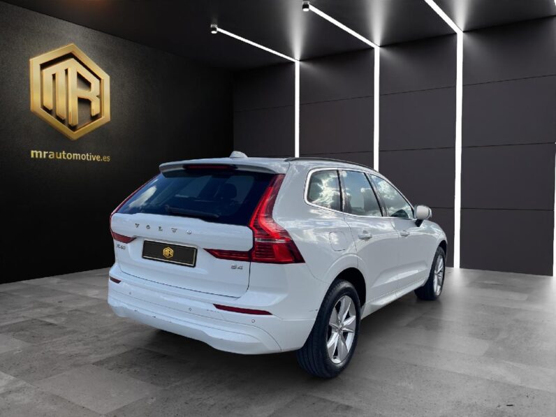 
 Volvo XC60 2.0 B4 D Momentum Pro Auto 2021 full									