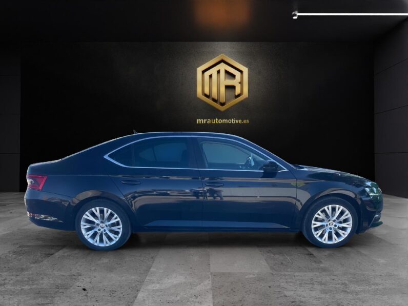 
 Skoda SuperB Style 1.4 TSI iV P-HEV 160kW DSG 2021 full									