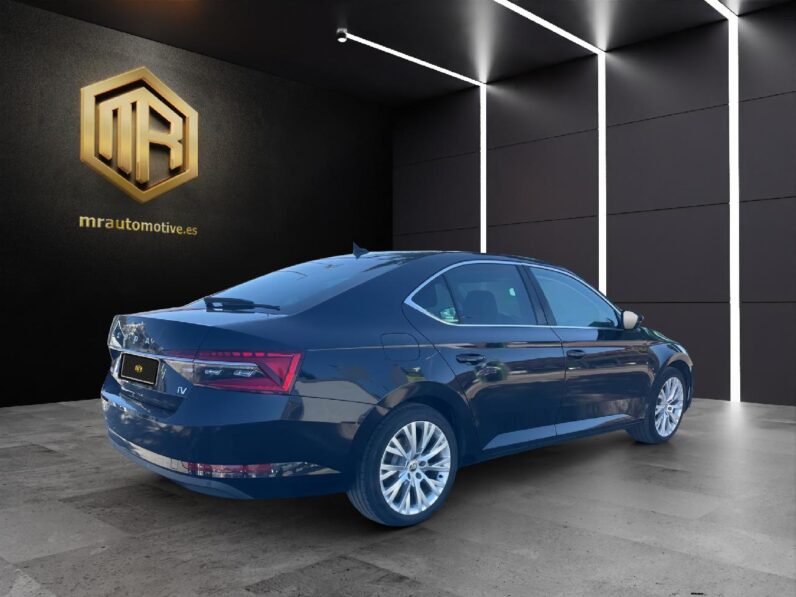 
 Skoda SuperB Style 1.4 TSI iV P-HEV 160kW DSG 2021 full									
