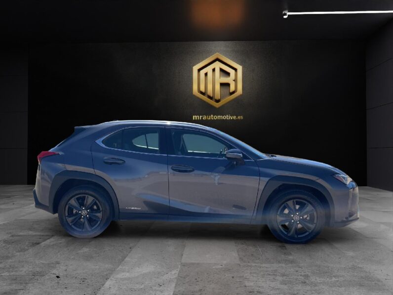 
 Lexus UX 2.0 250h Business 2022 full									