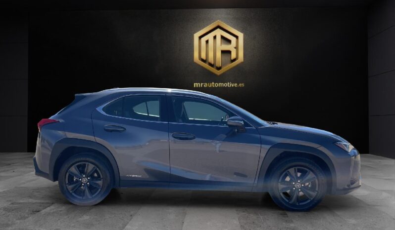 
 Lexus UX 2.0 250h Business 2022 full									
