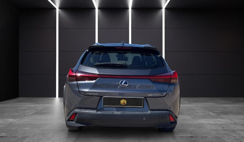 
 Lexus UX 2.0 250h Business 2022 full									