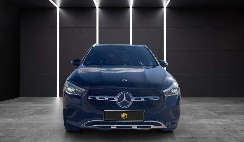 
 Mercedes GLA 200 D 2022 full									