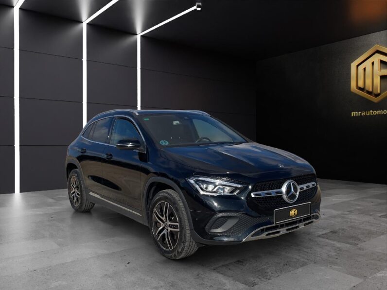 
 Mercedes GLA 200 D 2022 full									