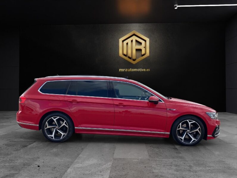 
 Volkswagen Passat Variant R-Line 2.0 TSI 140kW (190CV) DSG familiar 140kW 2022 full									