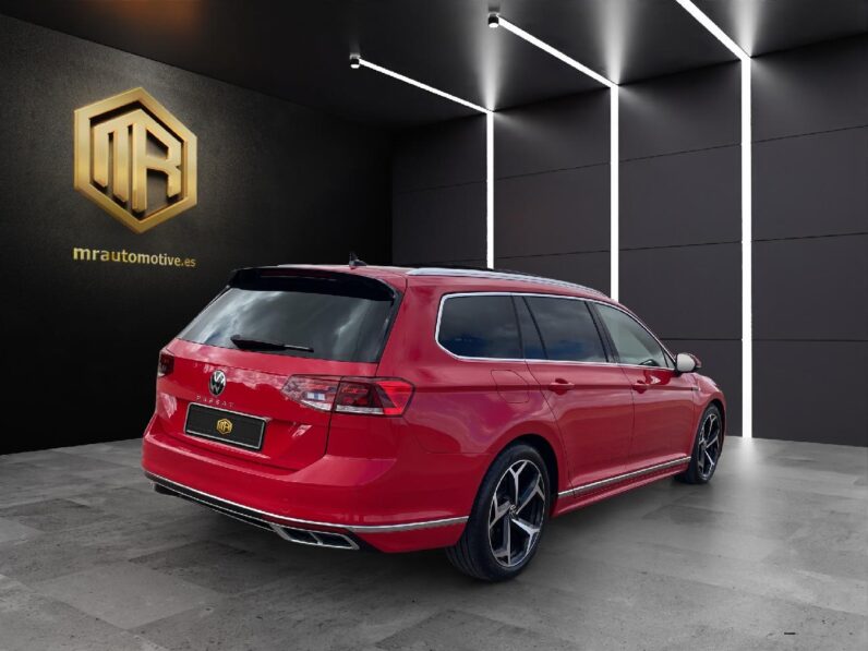 
 Volkswagen Passat Variant R-Line 2.0 TSI 140kW (190CV) DSG familiar 140kW 2022 full									