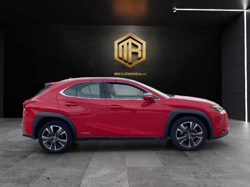 
 Lexus UX 2.0 250h Business 2020 full									