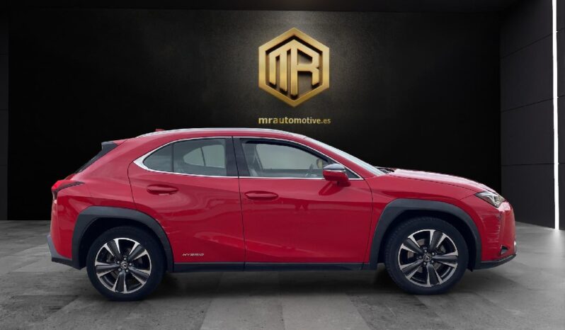 
 Lexus UX 2.0 250h Business 2020 full									