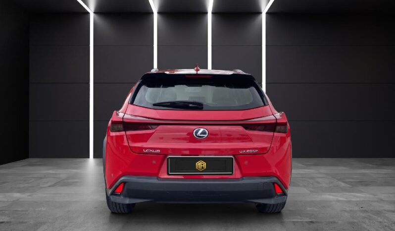 
 Lexus UX 2.0 250h Business 2020 full									