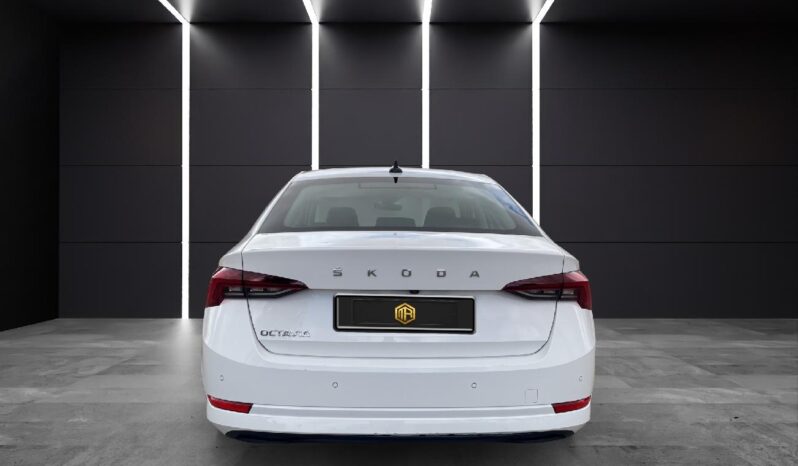 
 Skoda Octavia 2.0 TDI 85kW (115 CV) Manual Ambition 2023 full									